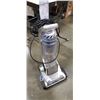 Image 2 : ELECTROLUX VACUUM, DOESNT STAY UP, CLEAN AND WORKING