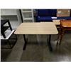 Image 1 : ADJSTABLE HEIGHT WORK TABLE