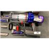 Image 2 : AS NEW/DEMO DYSON V15 DETECT COMPLETE PLUS CORDLESS VACUUM W/ CHARGER AND ACCESSORIES - TESTED AND W