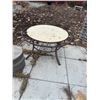 Image 1 : Patio coffee table