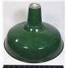Image 1 : VINTAGE MADE IN CANADA GREEN INDUSTRIAL LIGHT,
