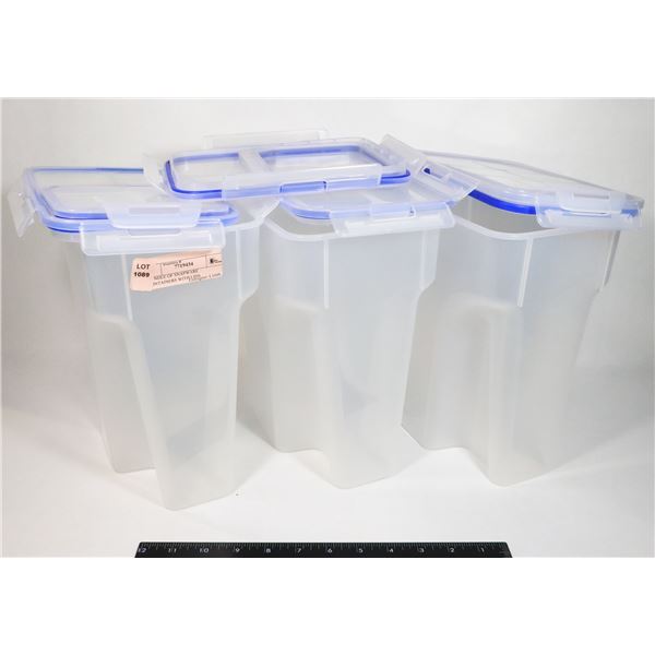 BUNDLE OF SNAPWARE CONTAINERS WITH LIDS