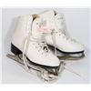 PAIR OF ICE SKATES SIZE U.S. 7