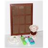 Image 1 : ESTATE BOX HOME ITEMS INCLUDING PICTURE FRAME,