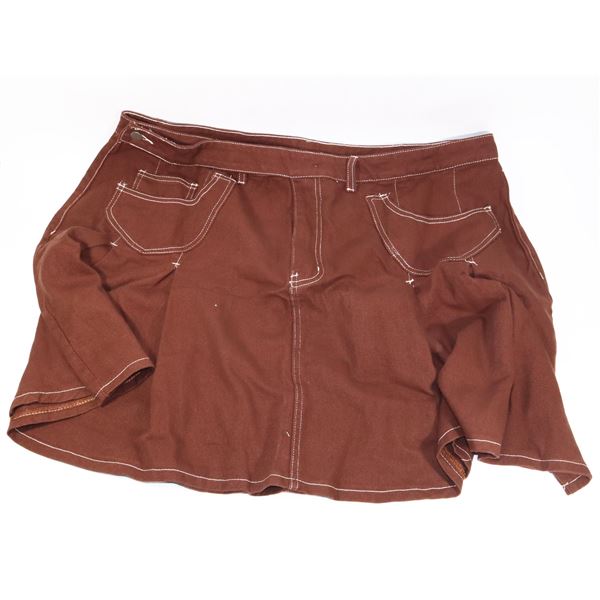 NEW (TAGS MISSING) WOMENS SHORTS SIZE 4XL