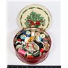 Image 1 : CHRISTMAS TIN FULL OF VINTAGE SEWING THREAD