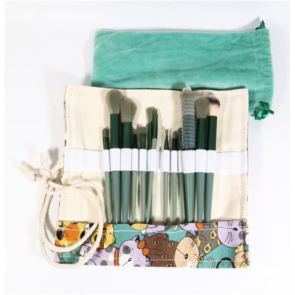 NEW TRAVEL MAKE UP BRUSHES IN ROLL UP BRUSH