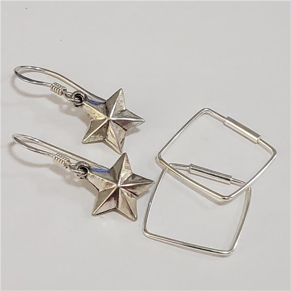 SILVER LOT OF 2 EARRINGS