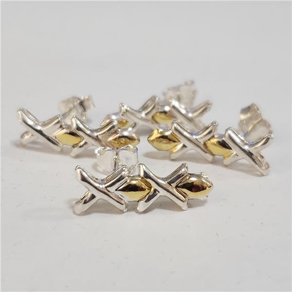 SILVER LOT OF 2 EARRINGS