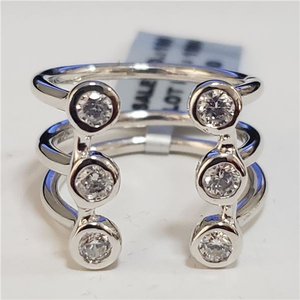 SILVER CUBIC ZIRCONIA RING (~SIZE 7)(WEIGHT 6.15G)