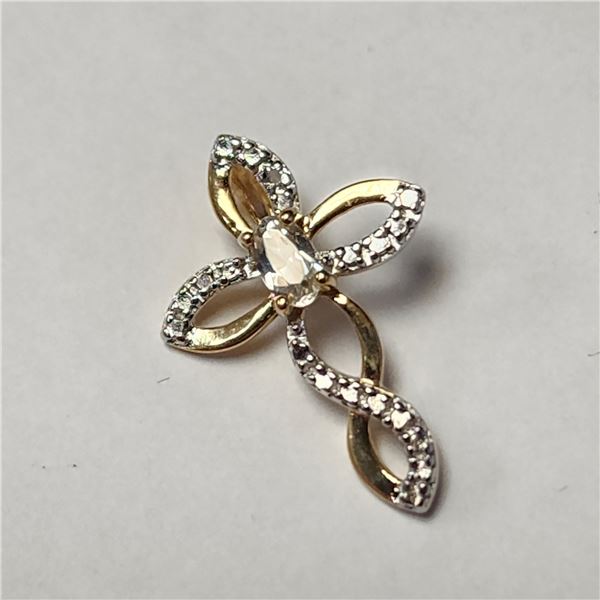 SILVER WHITE TOPAZ PENDANT