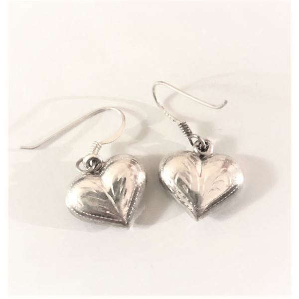 SILVER HEART EARRINGS