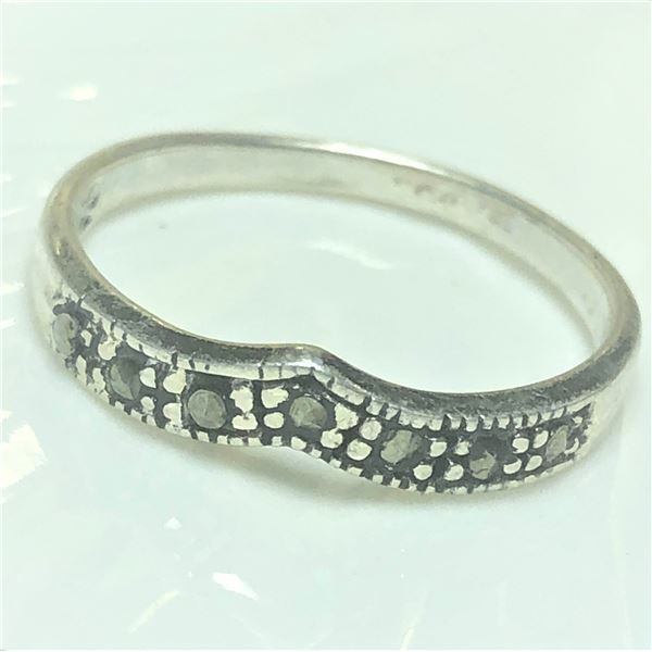 SILVER MARCASITE RING