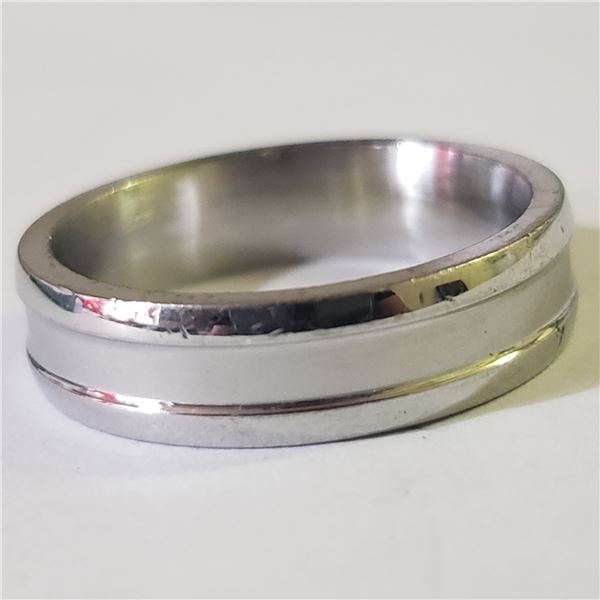 SILVER MENS RING (~SIZE 10)(~WEIGHT 6.06G)
