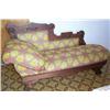 Image 1 : Eastlake Sofa