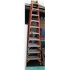 Image 1 : 10' FIBREGLASS & ALUMINUM STEPLADDER