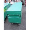 Image 2 : GREENLEE JOBBOX ON CASTORS, 5'X2'