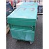 Image 2 : GREENLEE JOBBOX ON CASTORS, 5'X2'