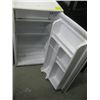 Image 2 : SM. DANBY BAR FRIDGE