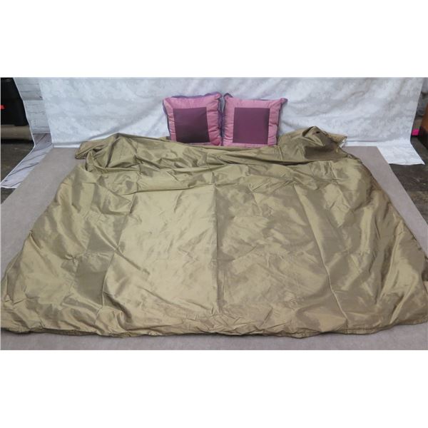 Tan Comforter w/ 2 Throw Pillows