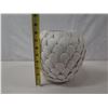 Image 14 : White 18-Karat Brand Ceramic Hive Vase 7"dia, 8"H