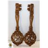 Image 1 : DECORATIVE DETAILED WOODEN CARVED KEYS 23 IN. H