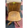 Image 1 : VINTAGE OFFICE/STENO CHAIR FROM THE 1950'S