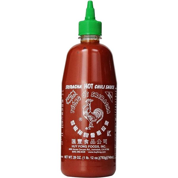 714ML BOTTLE OF TUONG OT SRIRACHA HOT CHILI SAUCE