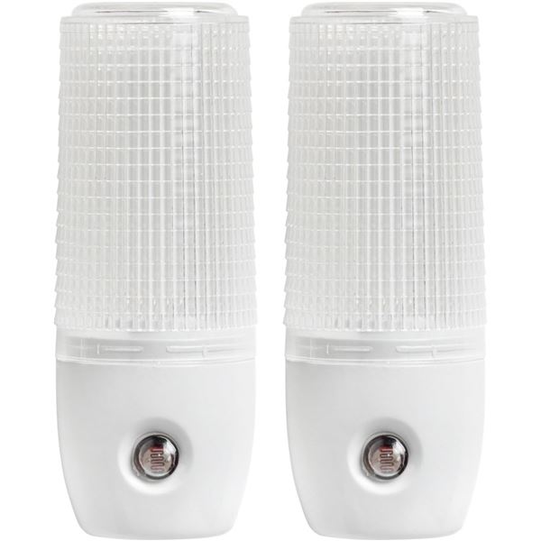 NEW GLOBE 2 PACK OF LED NIGHT LIGHTS, AUTOMATIC