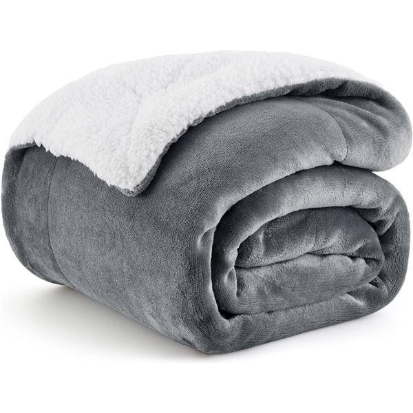 NEW BEDSURE SHERPA BLANKET LIGHT GRAY THROW