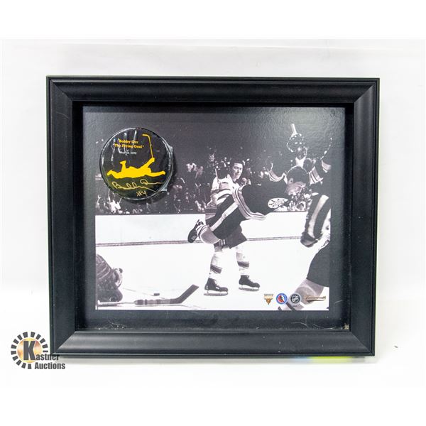 BOBBY ORR AUTOGRAPHED PUCK WITH