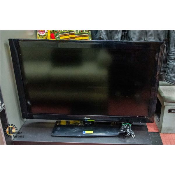 37 INCH LG TV COMPLETE WITH REMOTE