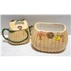 Image 1 : FLAT OF VINTAGE FISHING BASKET TEAPOT AND COOKIE