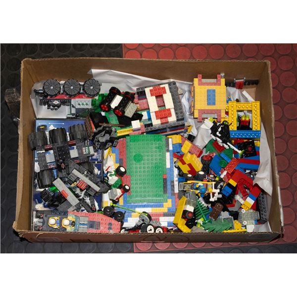 LEGO- BOX LOT ASSORTED