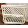 Image 1 : EXPANDIBLE SAFETY GATE