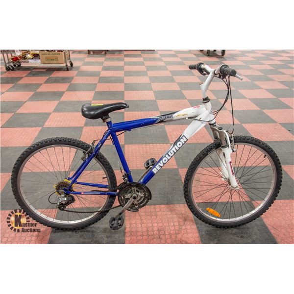 REVOLUTION GETAWAY MOUNTAIN BIKE