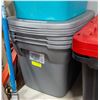 Image 1 : BUNDLE OF FOUR STERILITE 68 LITER STORAGE