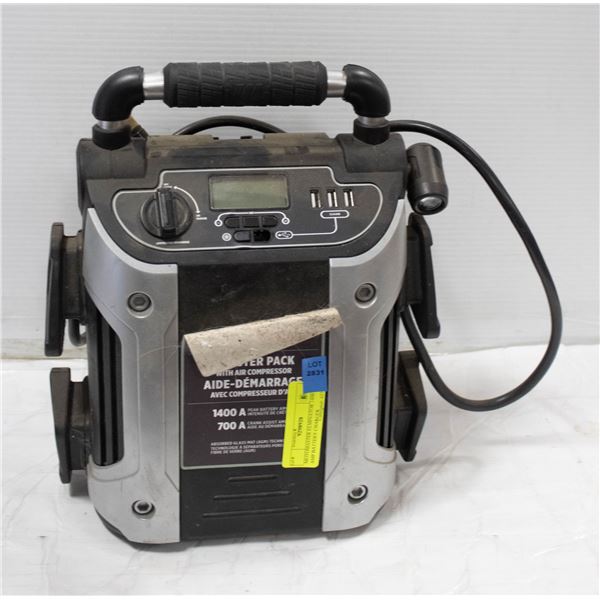 MOTOMASTER ELMINATOR 1400 AMP BATTERY CHARGER