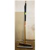 Image 1 : 18INCH PUSH BROOM PLUS 24 INCH FLOOR SQUEEGEE