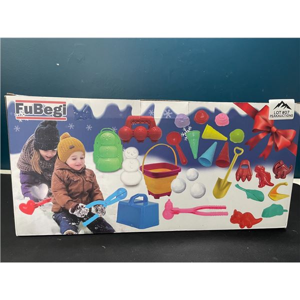 Lot of 1 Snowball Making Outdoor Toy Set