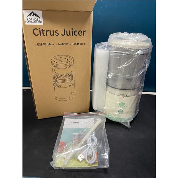 Lot of 1 USB Rechargeable/Portable Electric Citrus Juicer