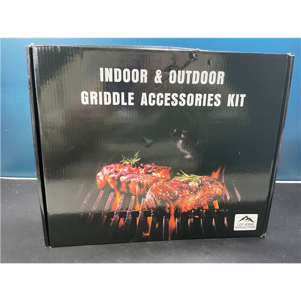 Lot of 1 Griddle/BBQ Accessories Kit
