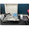 Image 1 : Lot of 1 Griddle/BBQ Accessories Kit