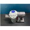Image 3 : Lot of 1 Dyson Handheld Vacuum - Used