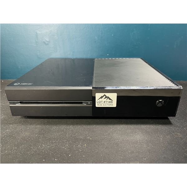 Lot of 1 Xbox One Console - Used
