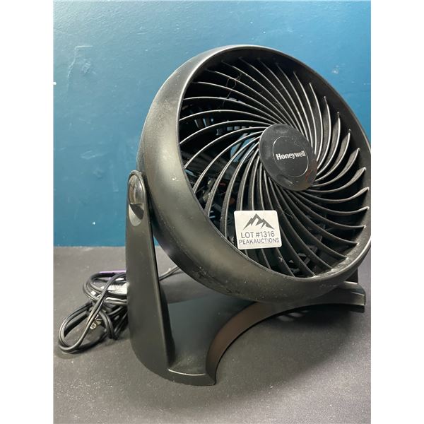 Lot of 1 Honeywell Heater - Used - Works