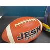 Image 3 : Lot of 1 Spalding Basketball and Jesn Sport Football