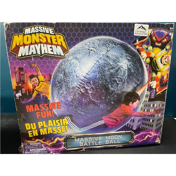 Lot of 1 Monster Mayhem Massive Moon Battle Ball Toy