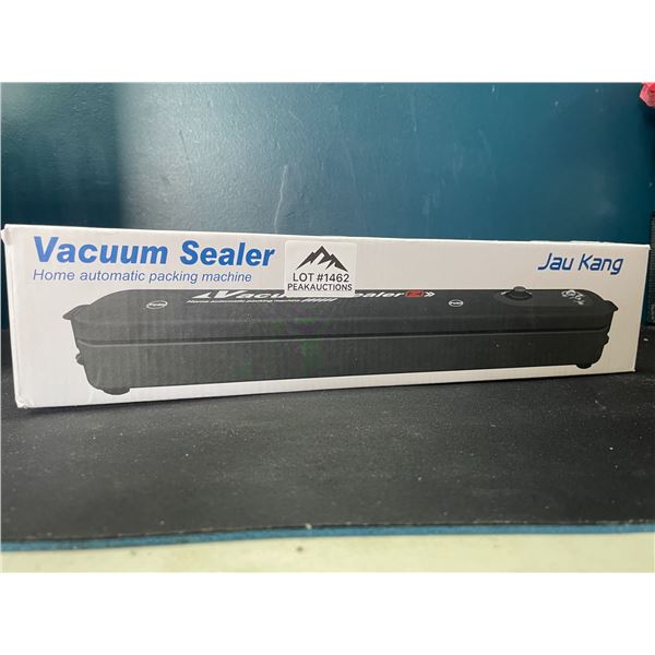 Lot of 1 Vacuum Sealer Machine w/ Sealing Bags