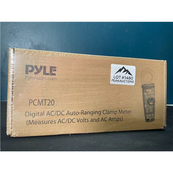 Lot of 1 PYLE PCMT20 Digital AC/DC Auto-Ranging Clamp Meter